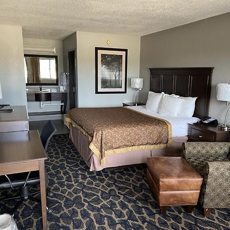 Greenlight Inn & Suites St James Saint James Экстерьер фото