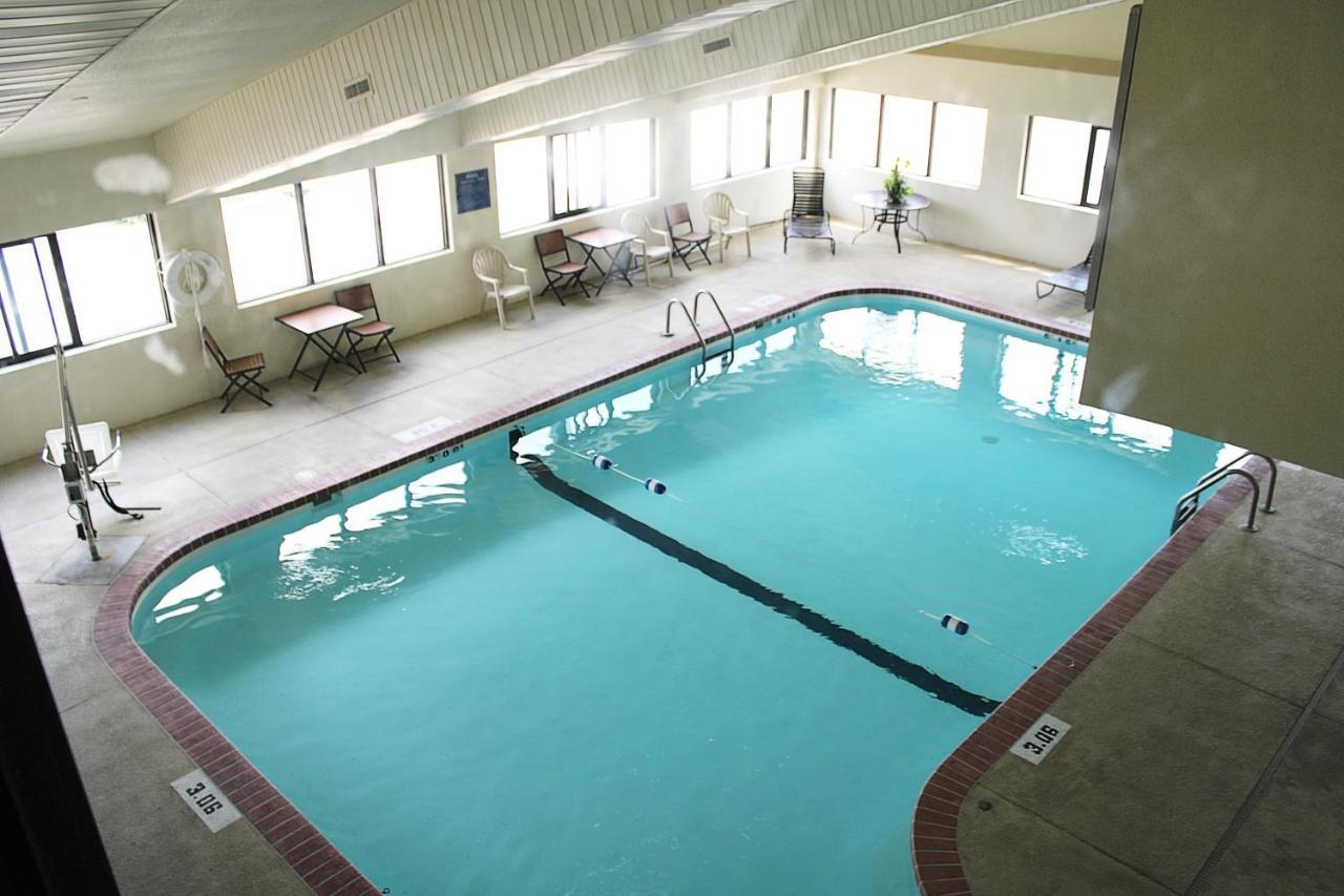 Greenlight Inn & Suites St James Saint James Экстерьер фото