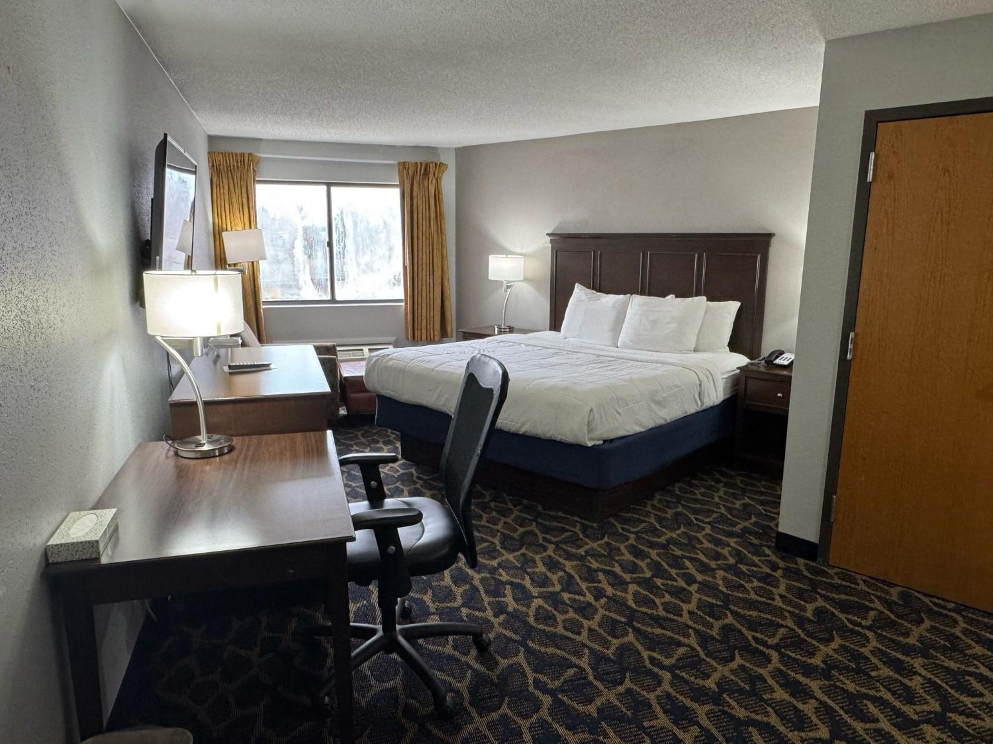 Greenlight Inn & Suites St James Saint James Экстерьер фото