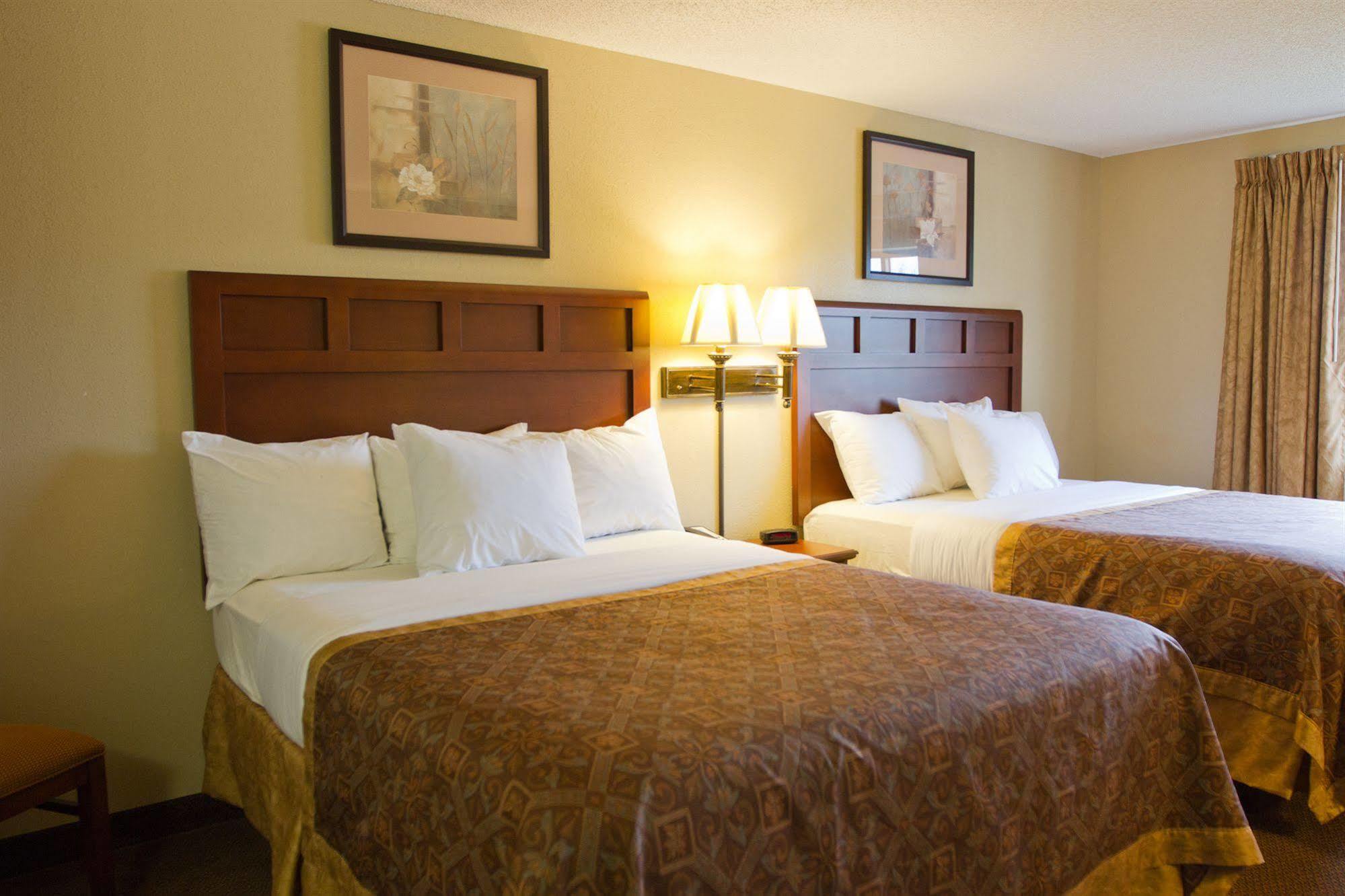 Greenlight Inn & Suites St James Saint James Экстерьер фото